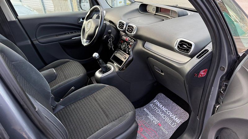 Citroën C3 Picasso (2009) 1.4i 70kW*Exclusive*PDC*Klima* - fotka 18 z 23