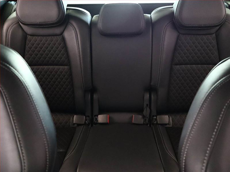 Škoda Karoq (2018) Style 1.6 TDI, Serv.kniha - fotka 8 z 20