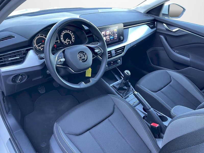 Škoda Scala (2023) 1.5 TSI 110kW edice Tour Ambit - fotka 5 z 34