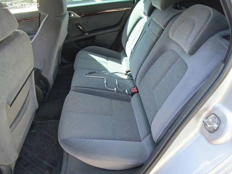 Peugeot 407 2,0HDI -100KW - NOVÁ STK - fotka 9 z 21