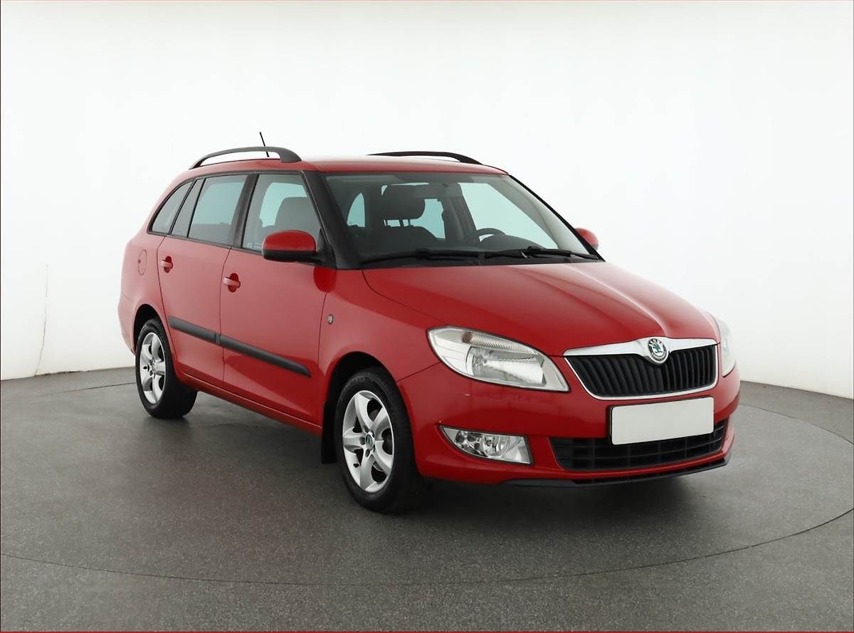 Škoda Fabia 1.2 TSI, ČR,1.maj, Serv.kniha