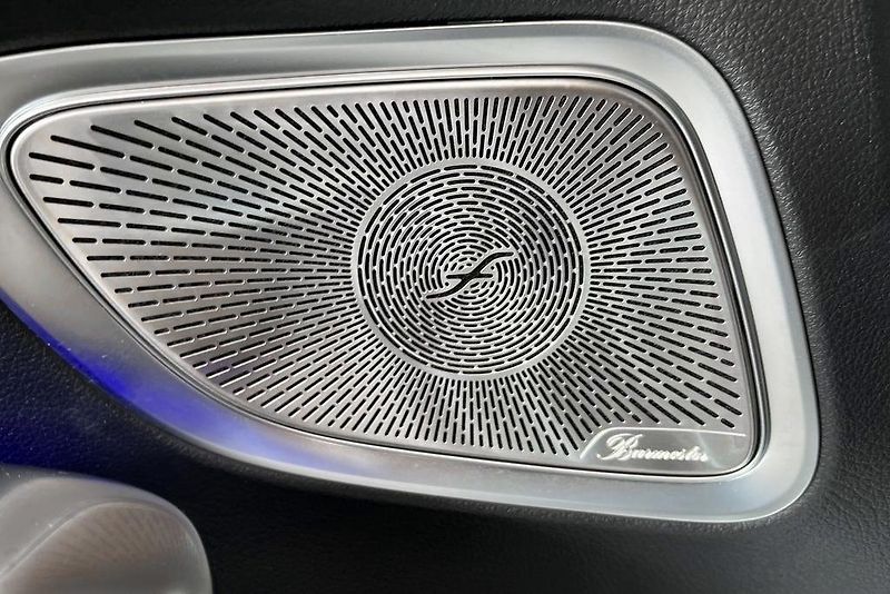 Mercedes-Benz CLE 300 4M AMG Premium Pano Burm - fotka 16 z 21