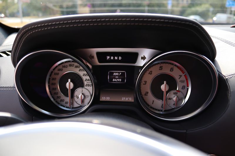 Mercedes-Benz SL Mercedes-Benz SL 500 BlueEFFIC - fotka 26 z 55