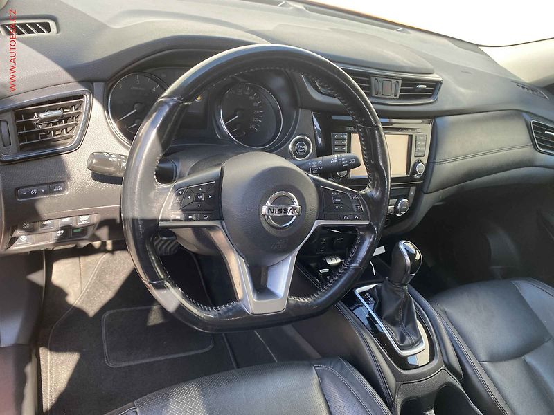 Nissan X-Trail (2018) 2.0 dCi 4x4, Tekna, AT, +ALU - fotka 13 z 23
