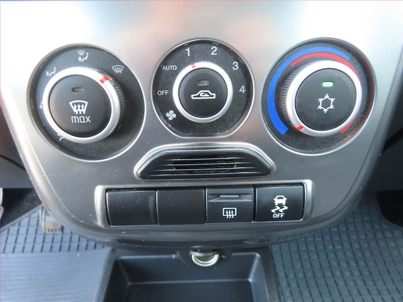 Lada Kalina (2016) 1.6 16v, Serv.kniha - fotka 15 z 17