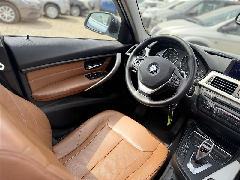 BMW Řada 3 2,0 XDRIVE NAVI,LED,PANO,DPH - fotka 25 z 39