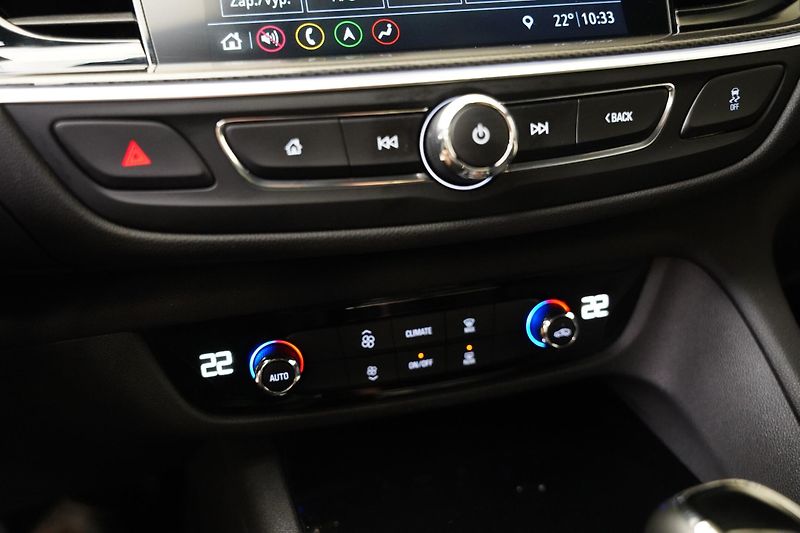 Opel Insignia - fotka 22 z 25