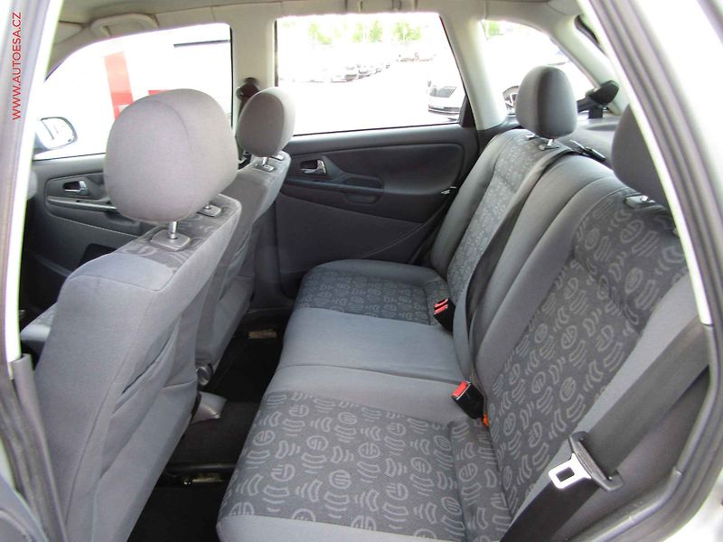 Seat Ibiza (1999) 1.4 i, AC, park.asist - fotka 10 z 16