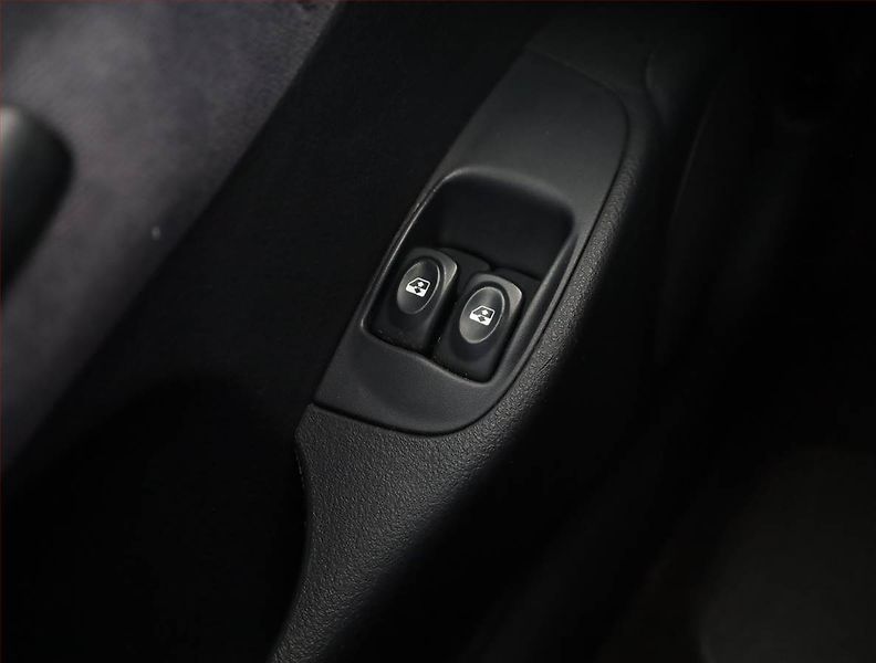 Renault Mégane (2003) 1.6 16V , Klima, jezdí výborně - fotka 13 z 14