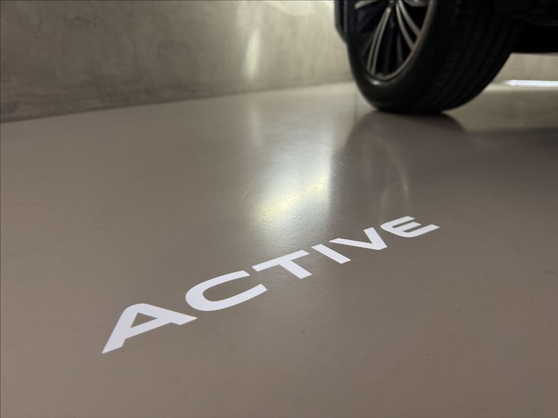 Volkswagen Tiguan 2,0 TDi  DSG Active LED Assist - fotka 48 z 49