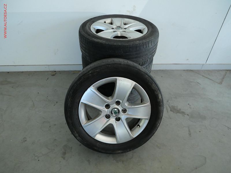 Škoda Octavia (2010) 2.0TDi, Xenon, AC - fotka 22 z 22