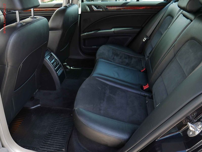 Škoda Superb (2012) 2.0TDi, 2.maj,ČR, DSG, bixen - fotka 10 z 20
