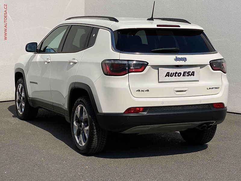 Jeep Compass (2018) 2.0MJT 4x4, ČR, Limited, AT - fotka 6 z 20