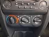 Renault Clio (2004) 1.5 dCi , po STK, Klima - náhled 16