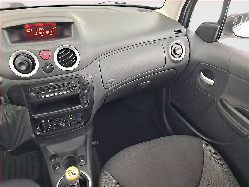 Citroën C3 (2008) 1.4 i, po STK, za dobrou cenu - fotka 8 z 13
