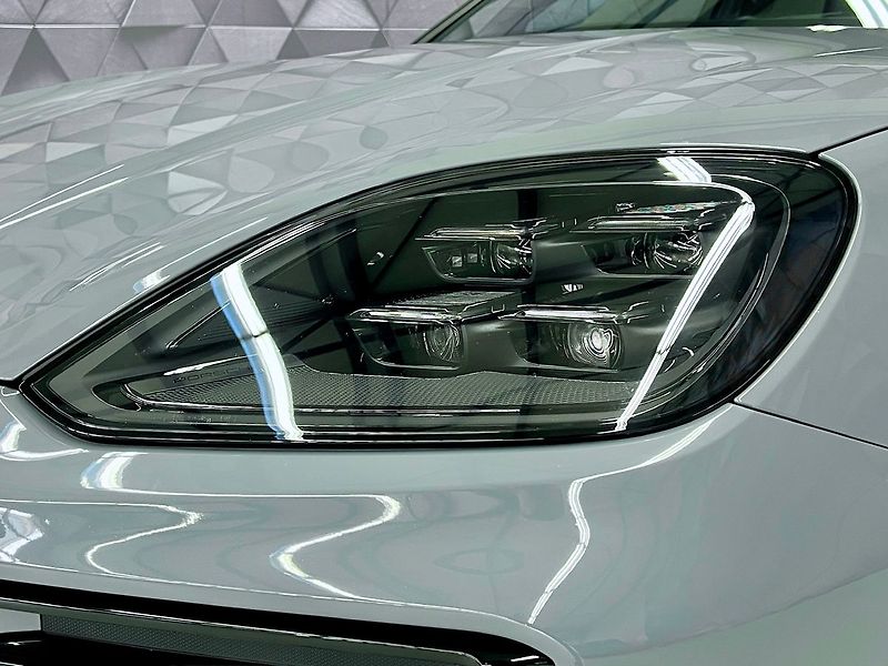 Porsche Cayenne S V8 AWD SPORT DESIGN, VZDUCH - fotka 7 z 39