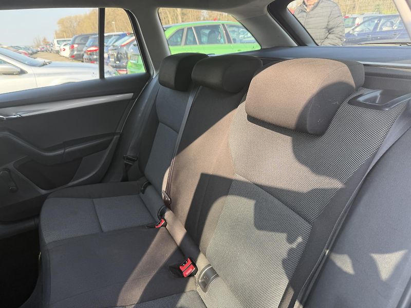 Škoda Octavia 1.2 TSI - fotka 11 z 22