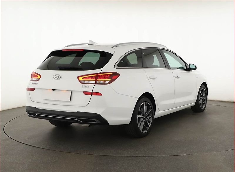 Hyundai i30 (2023) 1.5 T-GDI MHEV, Automat - fotka 5 z 16