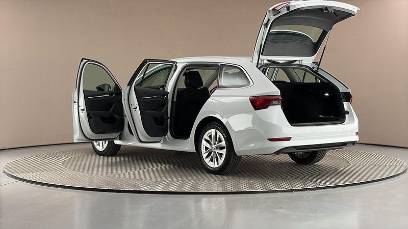 Škoda Octavia 2.0 TDI Style Combi - fotka 7 z 28