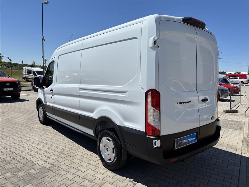 Ford Transit 2,0 EcoBlue 96kW L3 - fotka 3 z 38