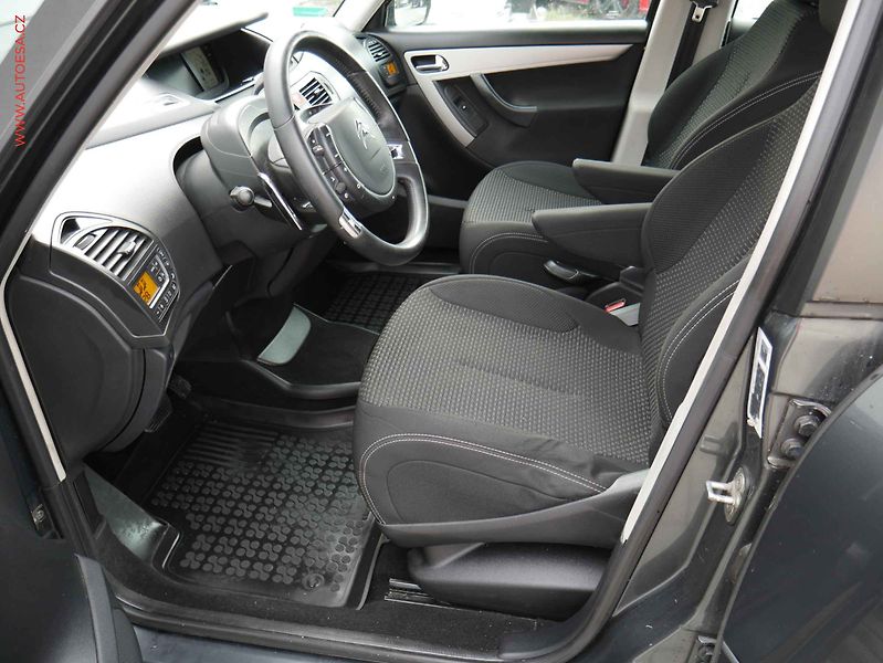 Citroën Grand C4 Picasso (2012) 1.6HDi 7míst, AT, tempo - fotka 9 z 20