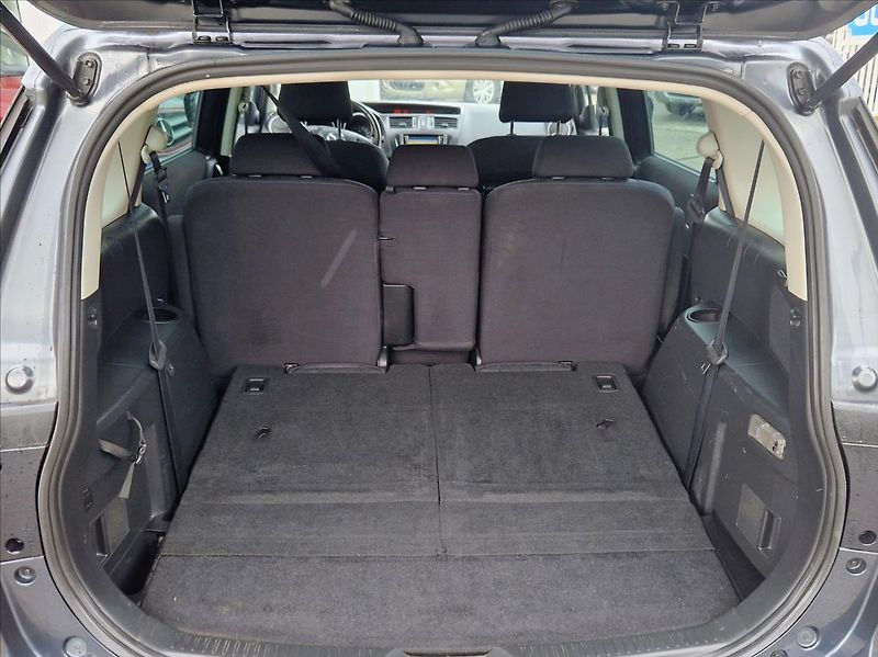 Mazda 5 1,6 MZR-CD 85kW 7MÍST +ALUZIMA - fotka 10 z 40