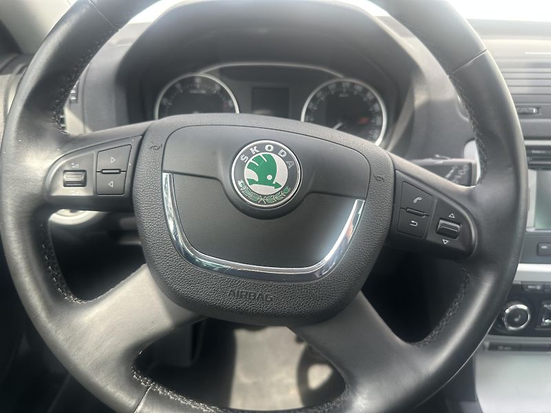 Škoda Octavia (2012) 1.2TSI DSG - fotka 24 z 25