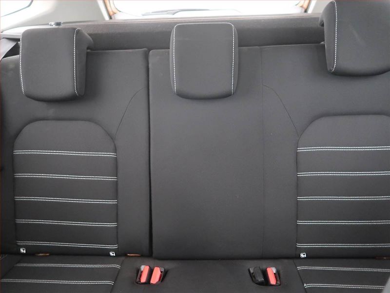 Dacia Duster (2018) 1.6 SCe, Navi, Tempomat - fotka 8 z 14
