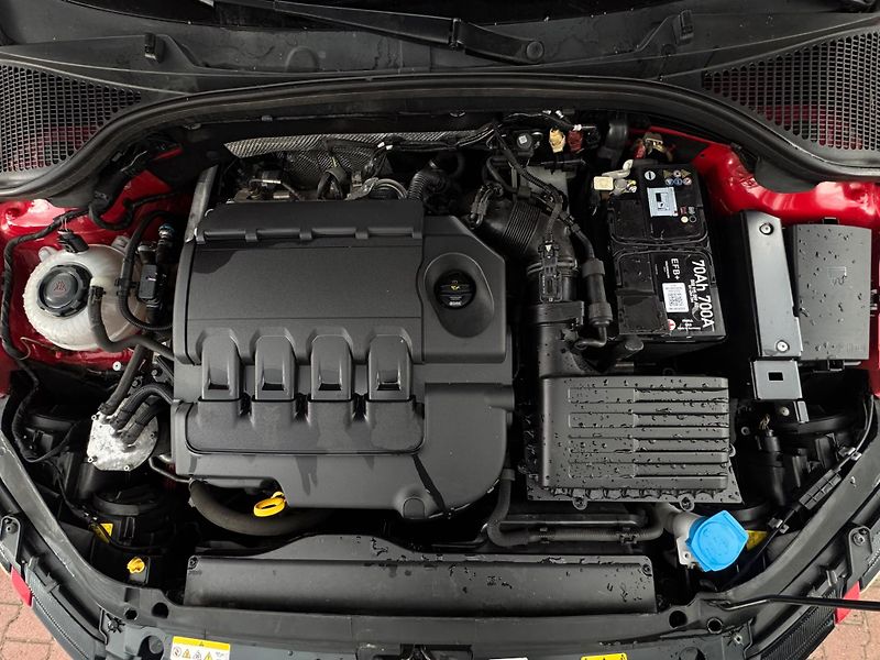 Škoda Octavia 1.6 1.MAJITEL ČR DPH NEBOURÁNO - fotka 21 z 25