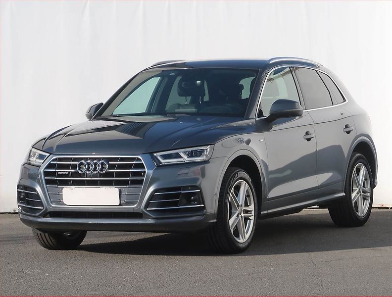 Audi Q5 (2018) S line 3.0 TDI - fotka 2 z 23