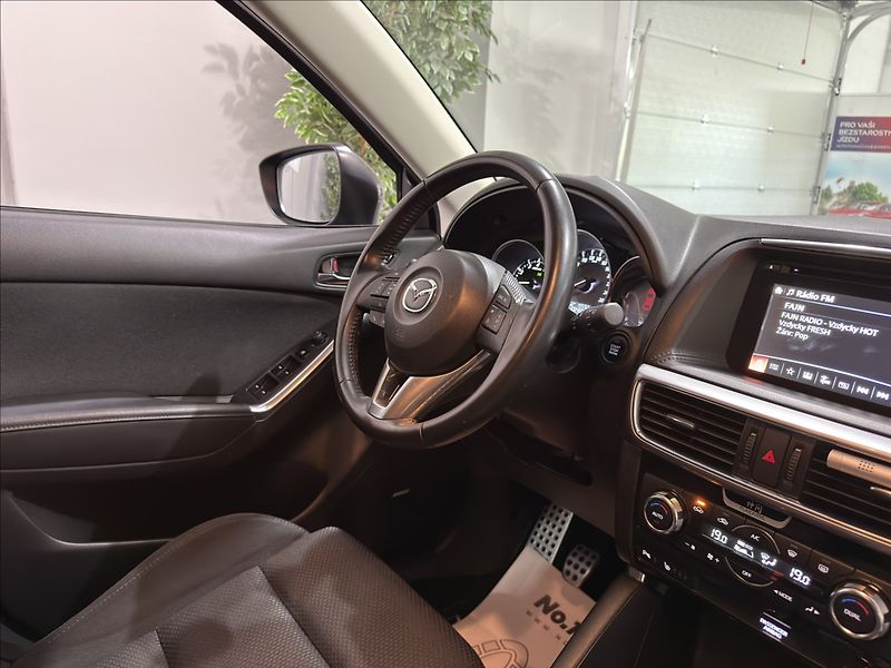 Mazda CX-5 2,0   i 121KW REZERVACE - fotka 25 z 38