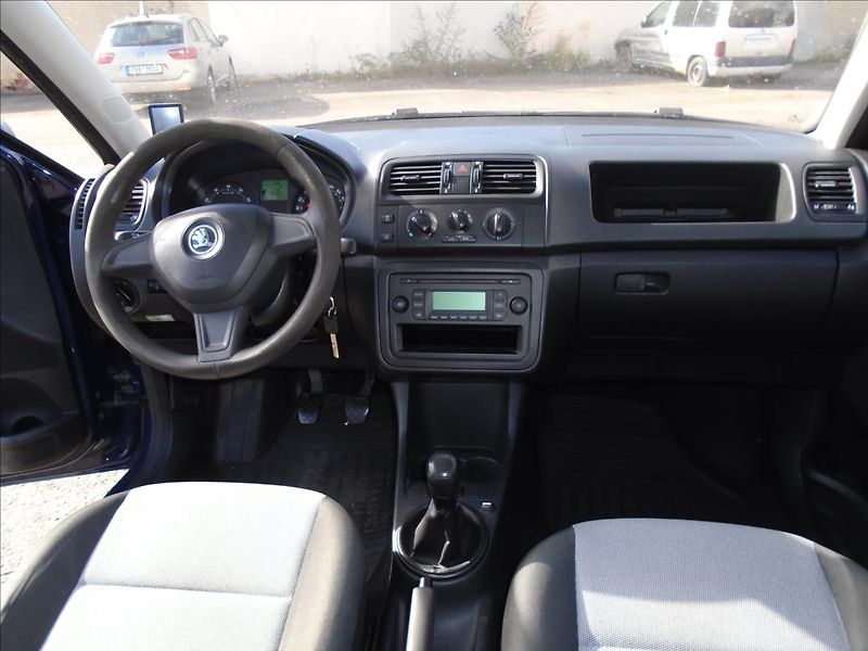 Škoda Roomster 1,4 - fotka 18 z 25