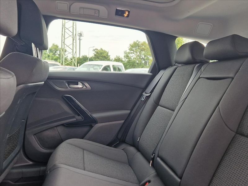 Peugeot 508 1,6 d 88kW KAMERA PANORAMA - fotka 13 z 37