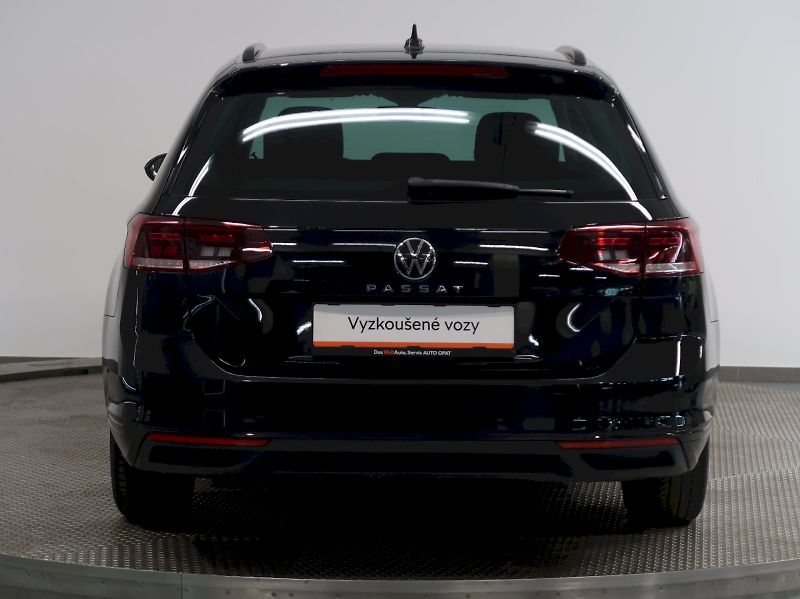 Volkswagen Passat (2022) BUSINESS PREMIUM 2.0TDI 110KW - fotka 9 z 38