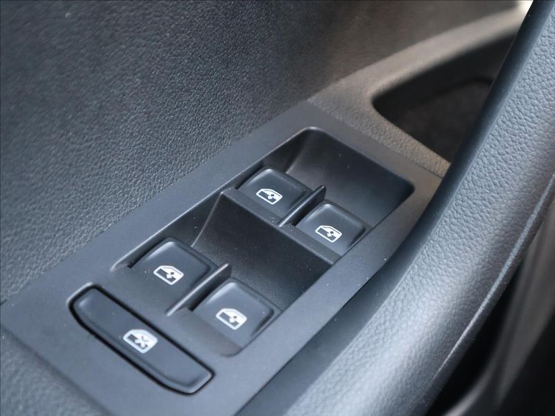 Škoda Octavia 2,0 TDi 110kW4x4 ParkPilot DPH - fotka 12 z 24