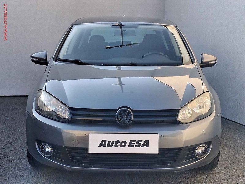 Volkswagen Golf (2009) 1.4TSi, navi, výhřev sed - fotka 2 z 19