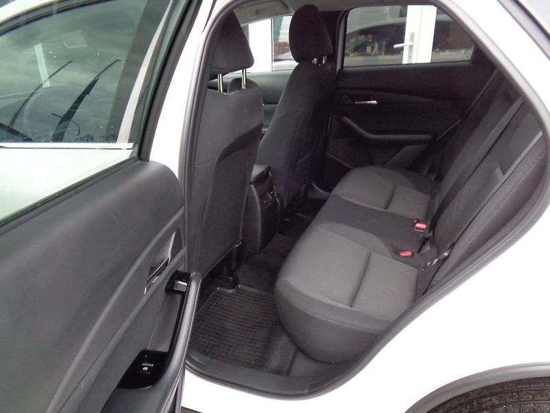 Mazda CX-30 2,5 140PS C-line,p.Styl,Z.PNEU - fotka 20 z 26