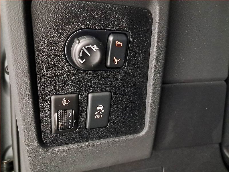 Nissan Qashqai (2012) 2.0 dCi, 4X4, Tempomat - fotka 18 z 18