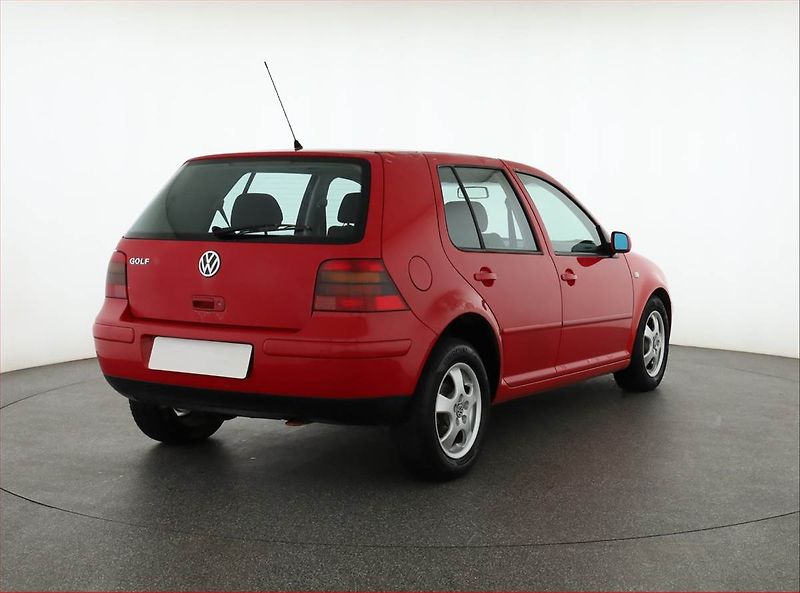 Volkswagen Golf (2002) Comfortline 1.4 16V, po STK - fotka 5 z 16