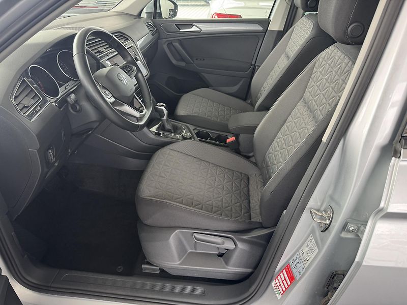 Volkswagen Tiguan (2023) 2,0TDi DSG REZERVACE - fotka 15 z 38