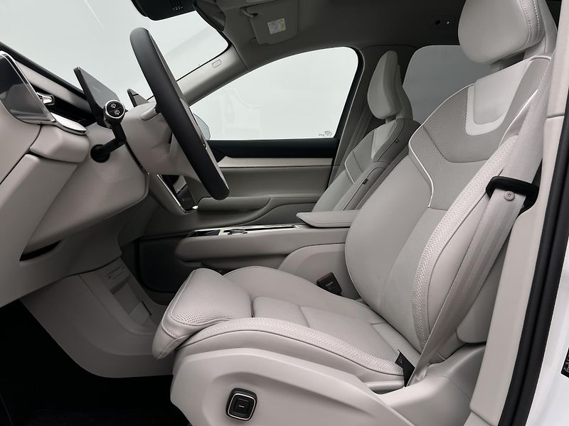 Volvo EX90 (2026) PURE ELECTRIC TWIN ULTRA  - fotka 3 z 50