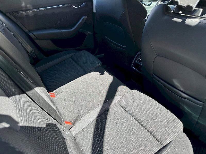 Škoda Octavia (2023) 2.0 TDI 85kW Ambition DSG - fotka 18 z 20