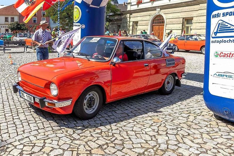 Sraz veteránů Škoda 110R v Uničově