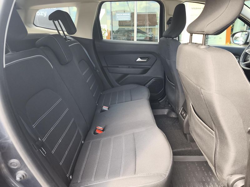 Dacia Duster 2022 ČR 1.3 TCe 96kW Prestige - fotka 19 z 32