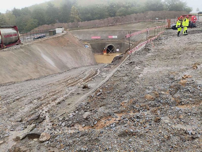 Slavnostní zahájení ražby průzkumné štoly pojmenované Marie v místě budoucího tunelu Kamenná Vrata na dálnici D3.