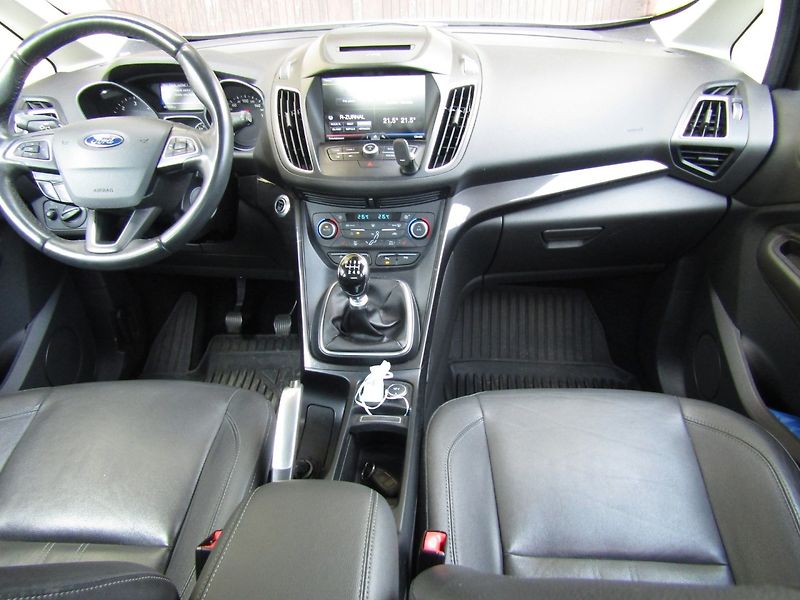 Ford Grand C-MAX (2016) 1.5 TDCi 88kW - fotka 15 z 37
