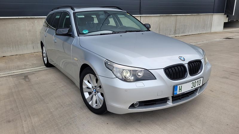 BMW Řada 5 525iA  - fotka 1 z 25