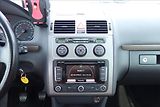 Volkswagen Touran 2,0 TDi,SERV.KN.,CROSS,7 MÍST. - náhled 24