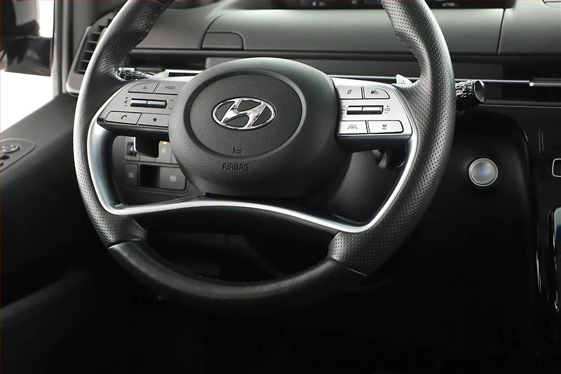 Hyundai Staria (2022) 2.2 CRDi, ČR, 1Maj, DPH - fotka 21 z 30