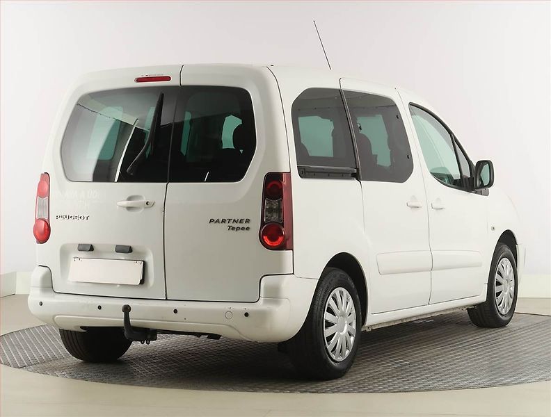 Peugeot Partner (2017) Active 1.6 BlueHDi, 5Míst, ČR - fotka 5 z 16